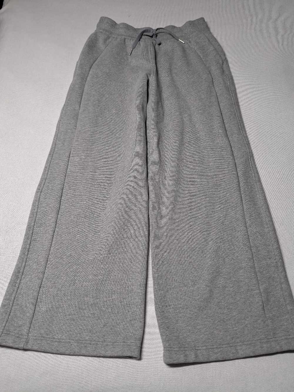 Lululemon Scuba Mid-Rise Wide-Leg Pants (Regular Length) - Size Medium